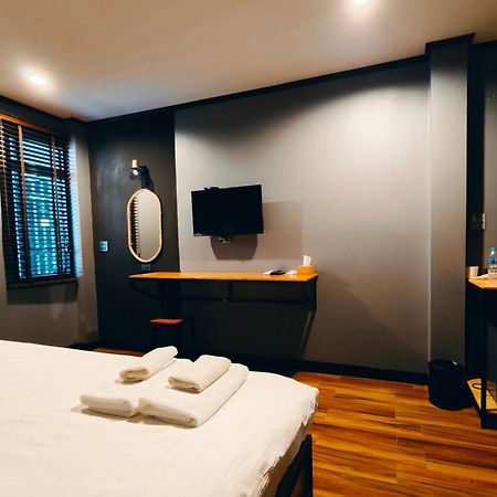 Lanta Chaolay Hostel Ko Lanta Kültér fotó