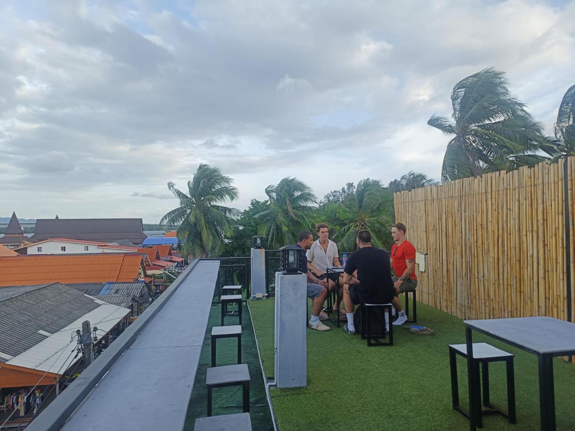 Lanta Chaolay Hostel Ko Lanta Kültér fotó