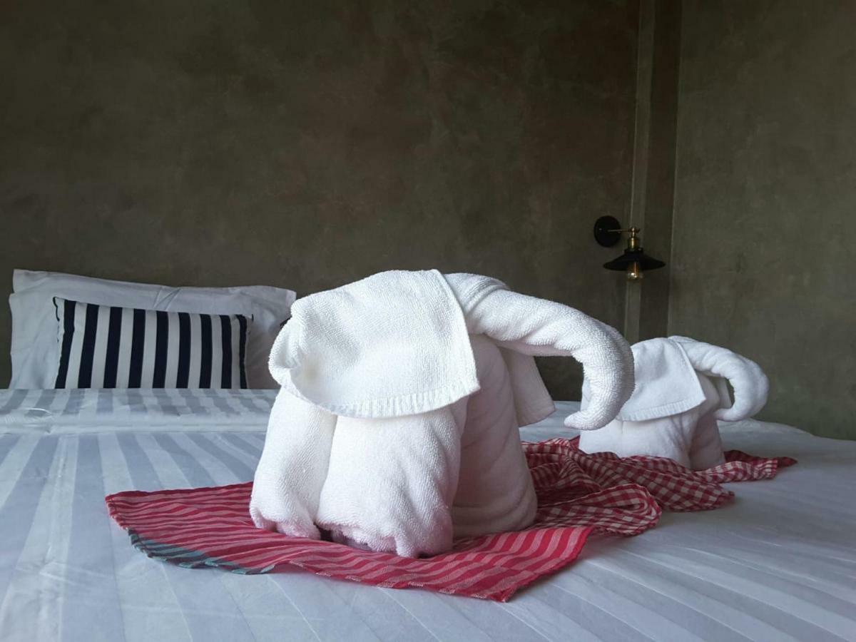 Lanta Chaolay Hostel Ko Lanta Kültér fotó
